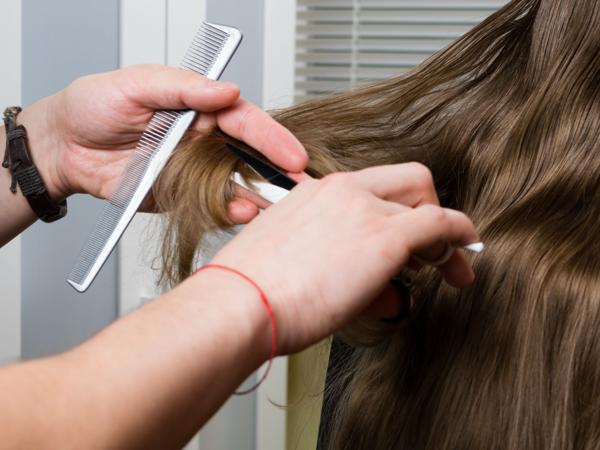 Child haircut, split end trim